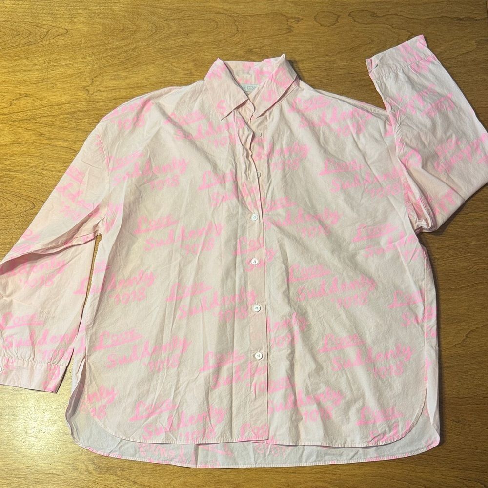 McGinn Women's Pink Graphic Button Down Shirt